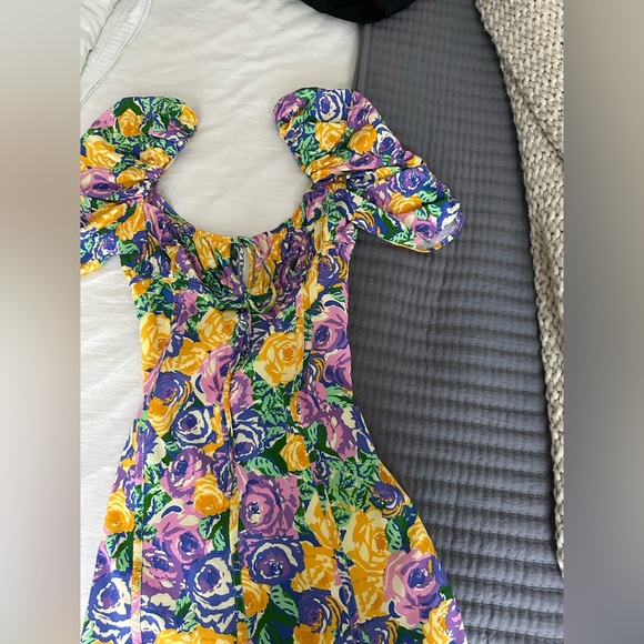 Zara Dress - Picture 2 of 4